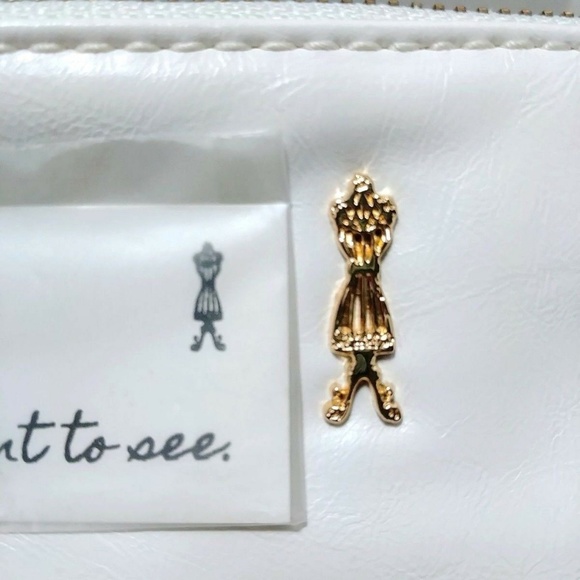 Le Motto - 'More Elegance, Less Arrogance' Clutch - Picture 4 of 8